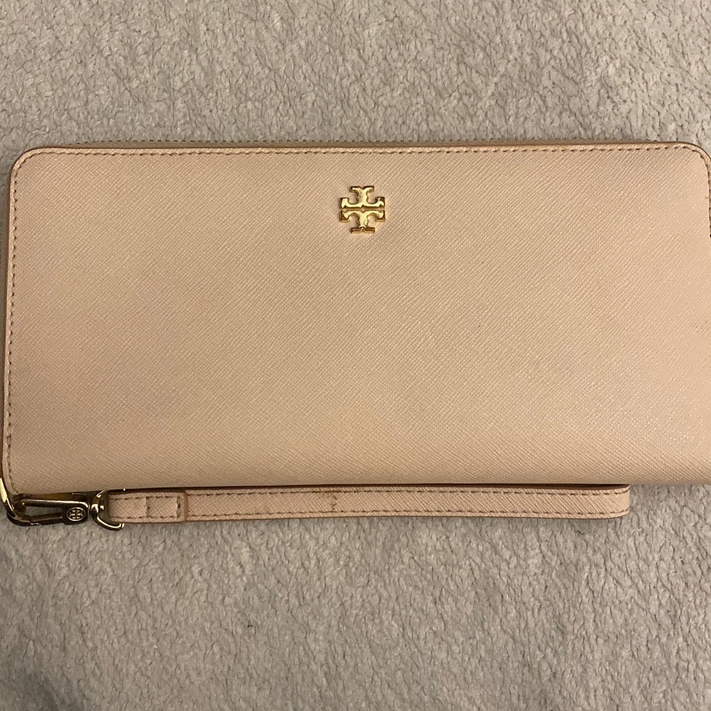 Tory Burch wallet